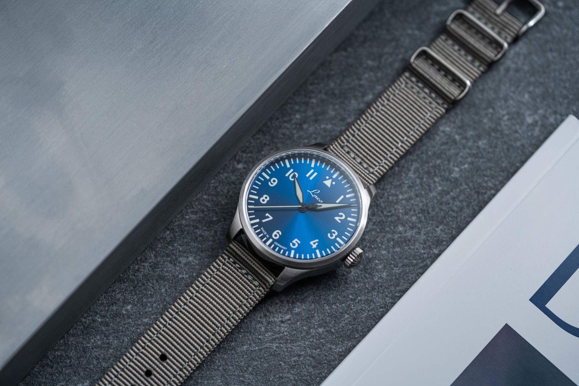 Laco Augsburg Blaue Stunde 42 862100.2 Orologio automatico uomo Made in Germany Laco Augsburg Blaue Stunde 42 862100.2 Orologio automatico uomo Made in Germany