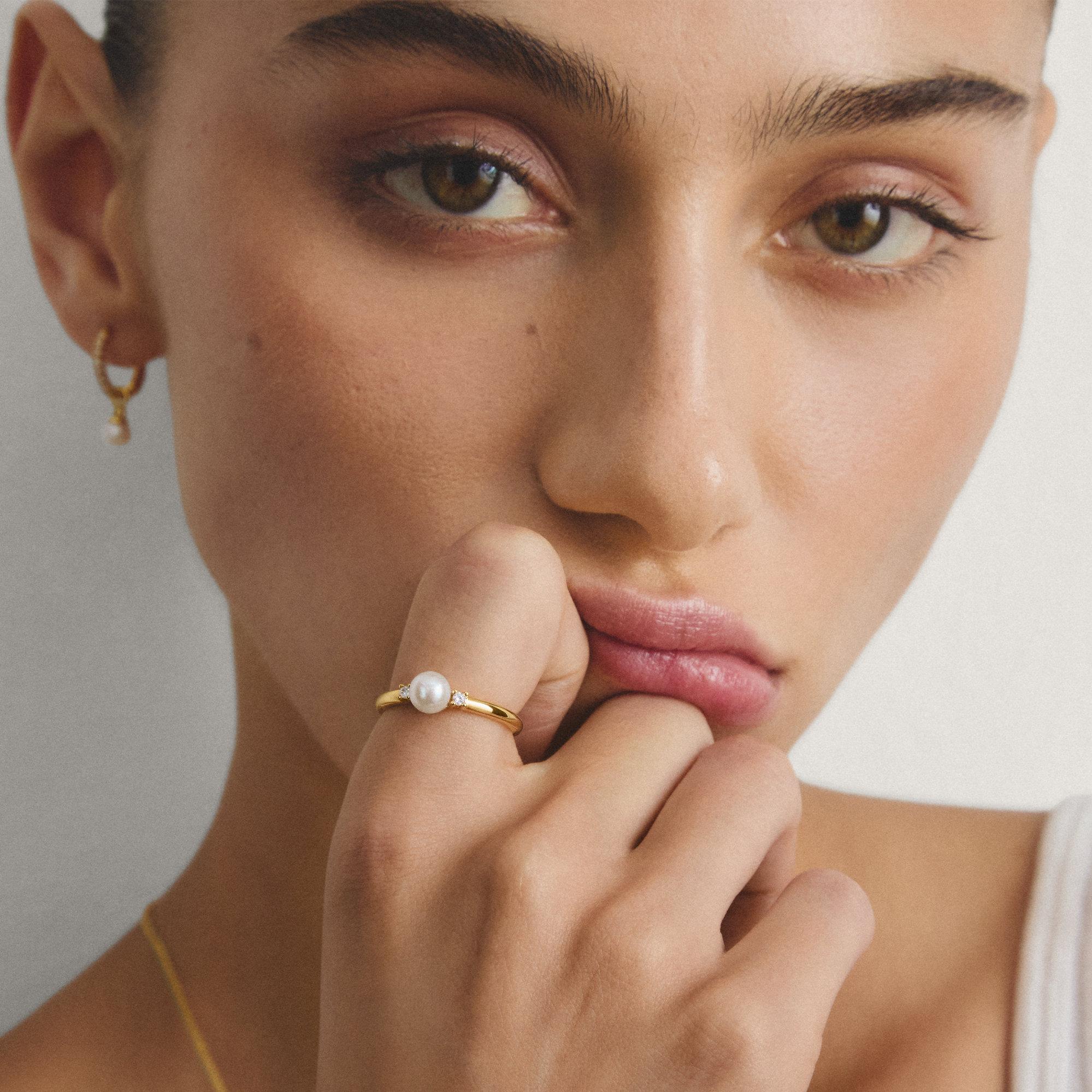 Thomas Sabo Classic Pearls TR2370-M01-14 Damesring Thomas Sabo Classic Pearls TR2370-M01-14 Damesring