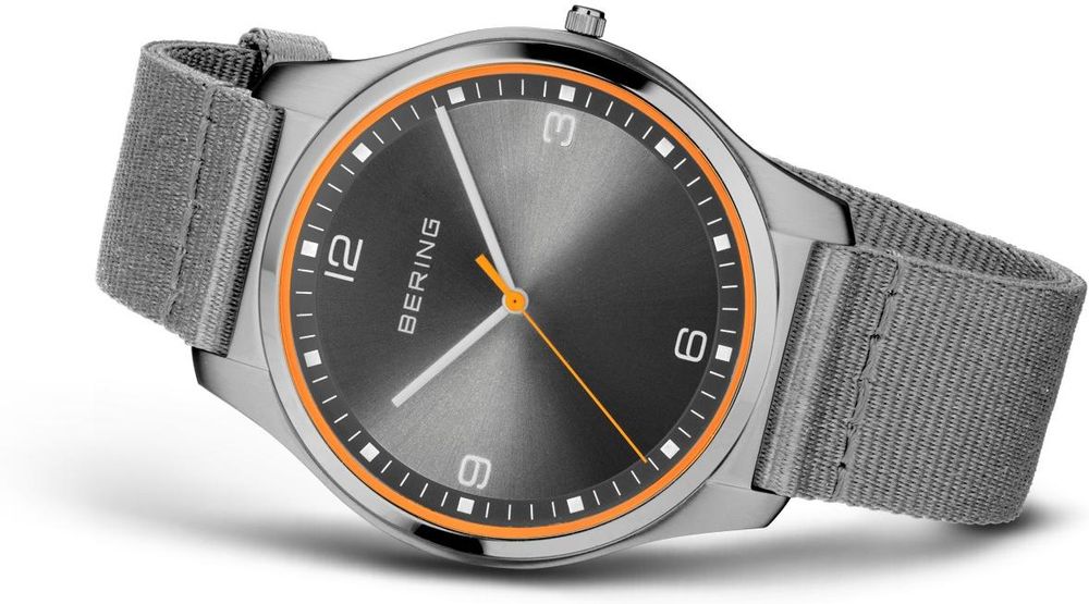 Bering Ultra Slim 18342-577 Reloj de Pulsera para hombres