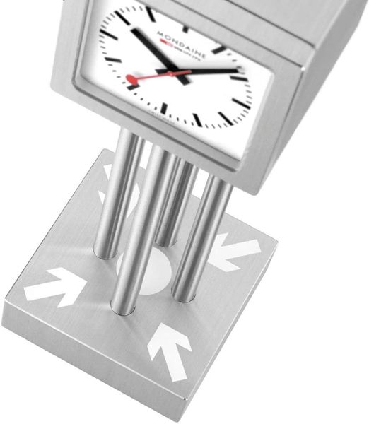 Mondaine A660.MEET.81SBB Montre de table